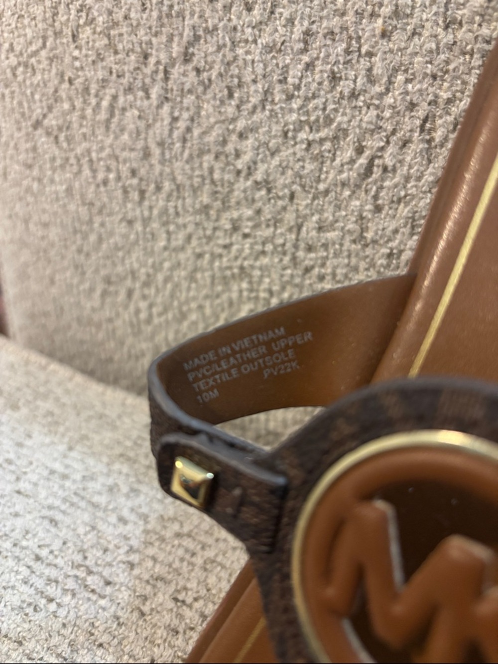 Michael Kors Brown Logo Thong Sandals - Picture 4 of 8
